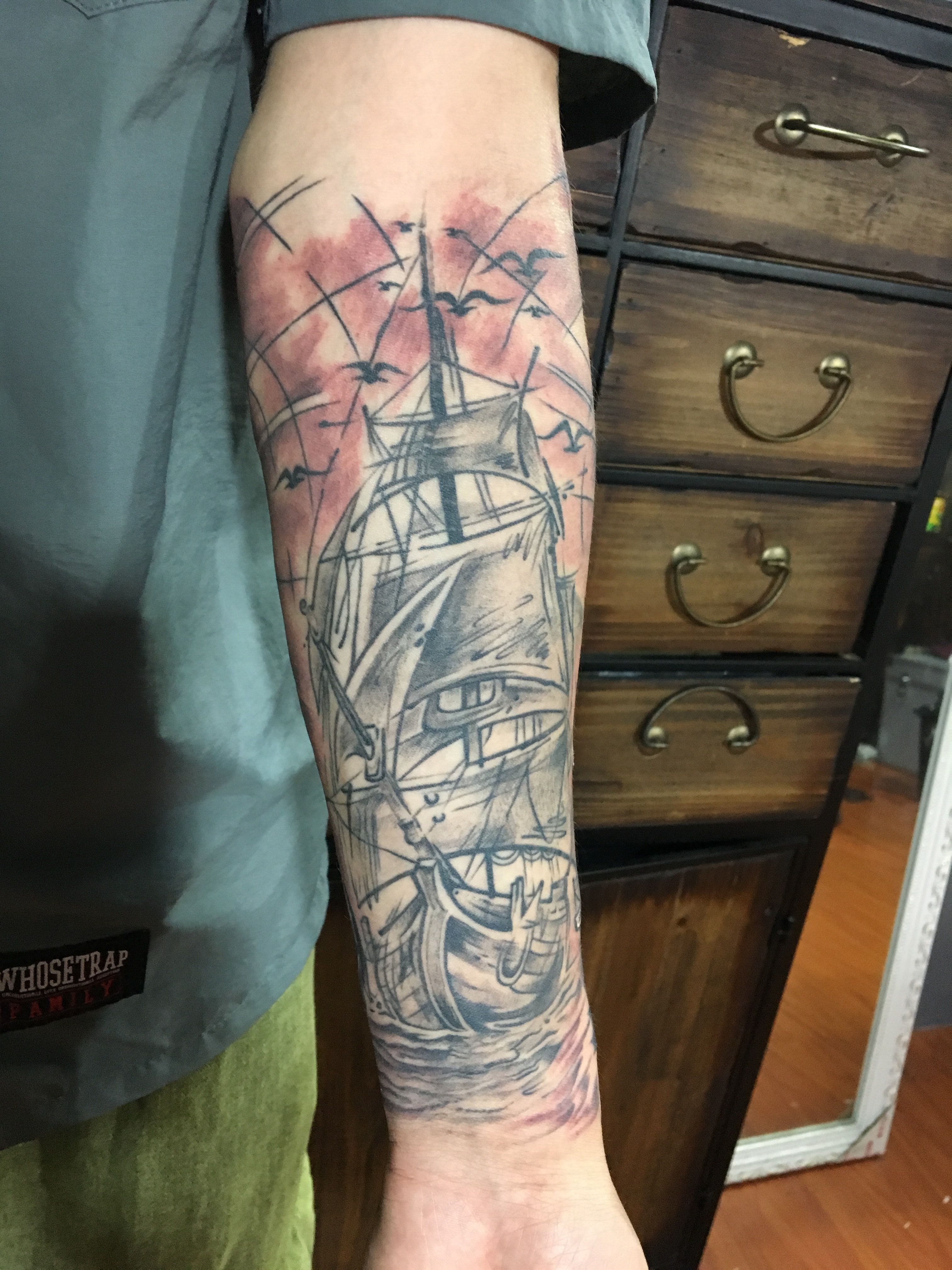 手臂帆船纹身